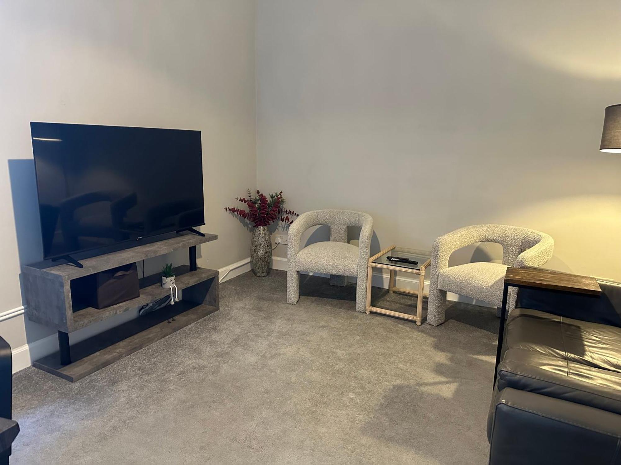 Two Bed Apartment Единбург Екстериор снимка